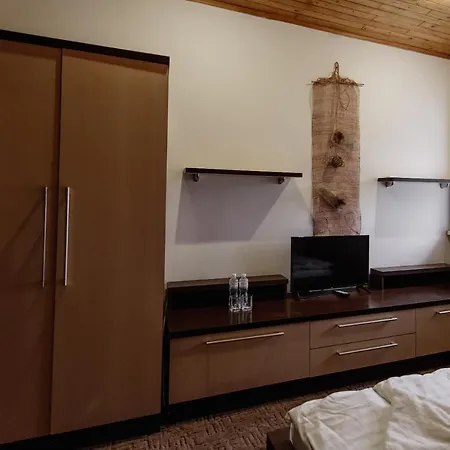 Hotel Готель Яблуниця *