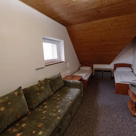 Hotel Готель Яблуниця