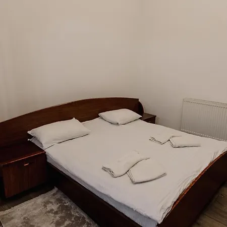 Готель Яблуниця