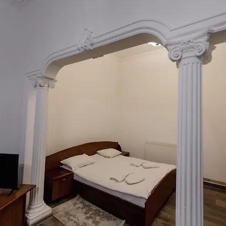 Готель Яблуниця Otel *