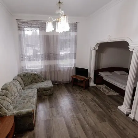 Hotel Готель Яблуниця *