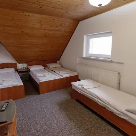 Hotel Готель Яблуниця