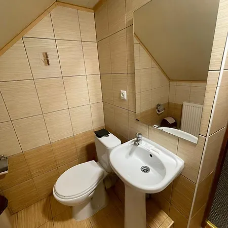 Готель Яблуниця *