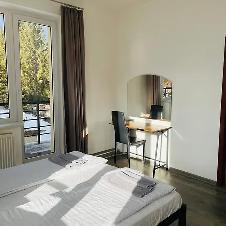 Готель Яблуниця * Yablunytsya