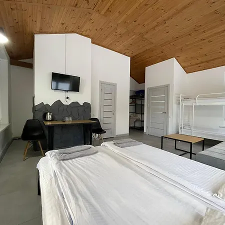 Готель Яблуниця *