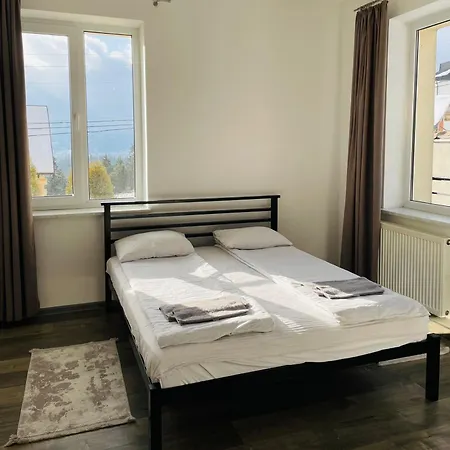 Готель Яблуниця *