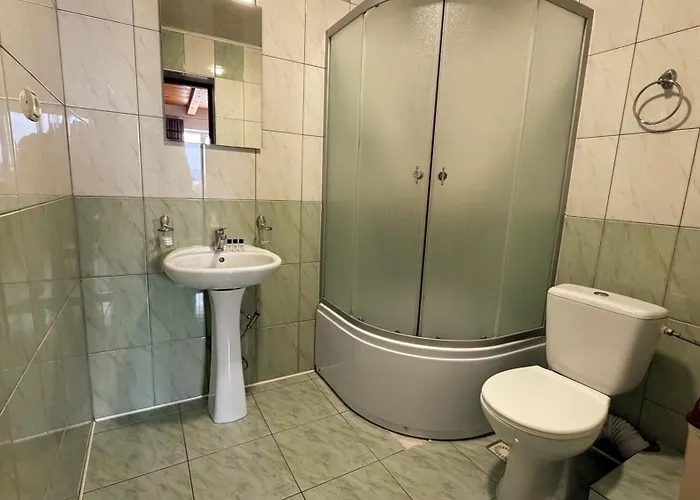Готель Яблуниця