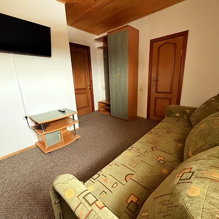 Готель Яблуниця Otel *